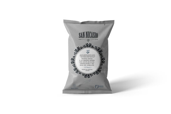 San Nicasio kartupeļu čipsi ar melniem pipariem un rozā Himalaju sāli